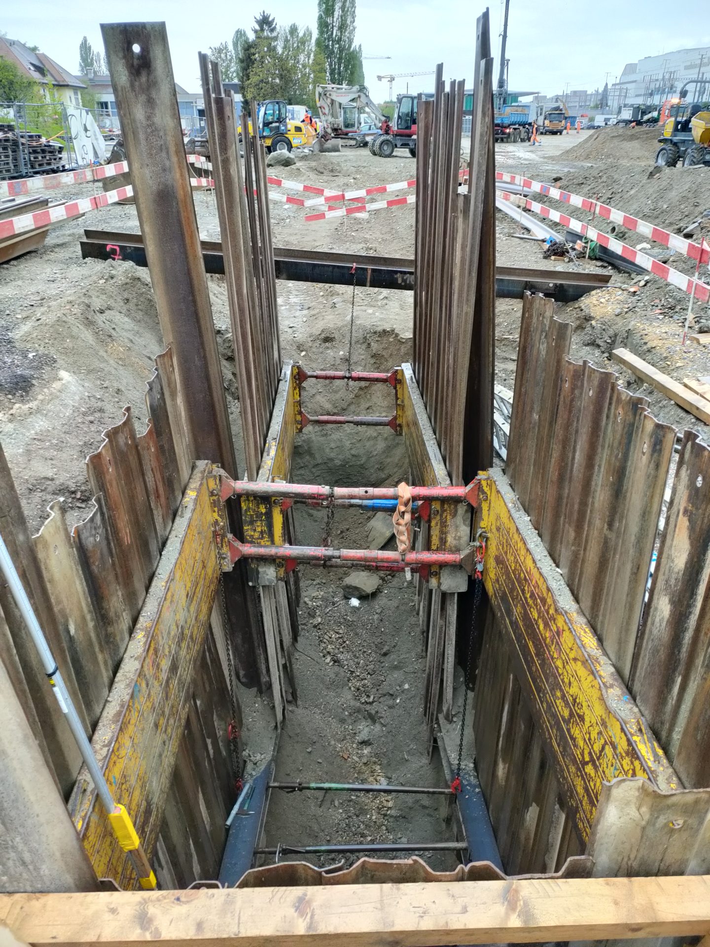 2022.05.02_ChantierCollecteur1_Palplanche_1E